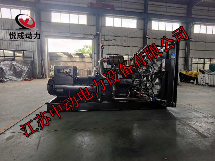 YC30H2686松柴動力2500KW柴油發(fā)電機組